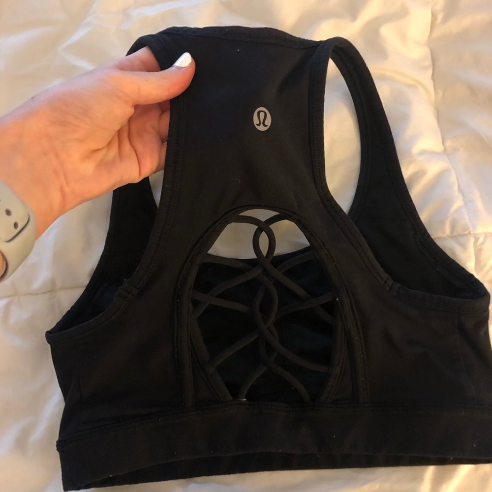Lululemon sports bra